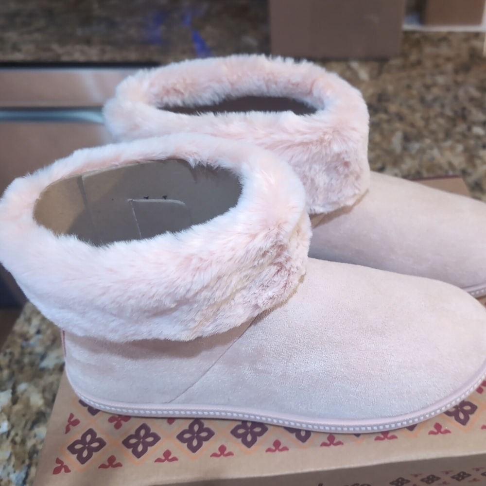 Skechers Pink Winter Boots